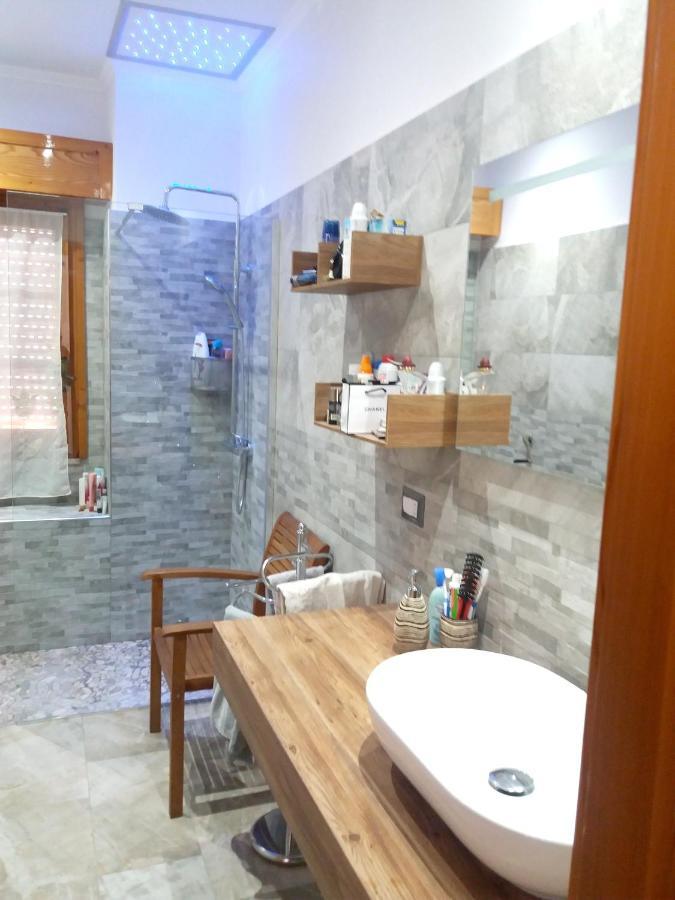 2 Bedrooms Appartement With Terrace At Tuglie 8 Km Away From The Beach Ngoại thất bức ảnh